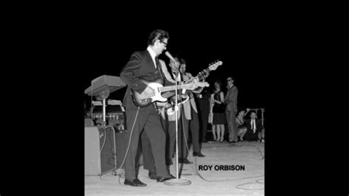 1962 Roy Orbison single covered by Glen Campbell in 1971: 2 wds.