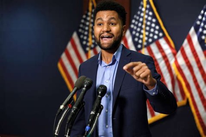 Capitol Hill elected official whose title isn't Representative: Abbr.