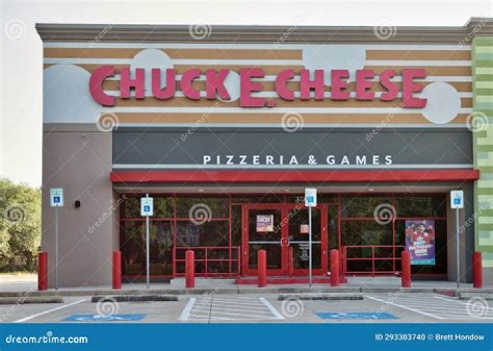 ___ E. Cheese (restaurant chain)