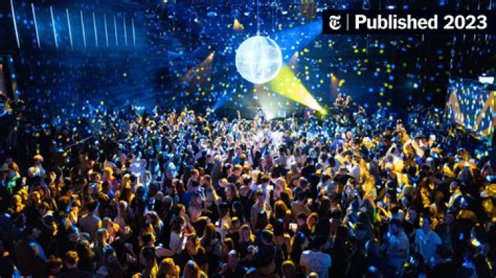 Entertainers taking requests at dance parties: Abbr.