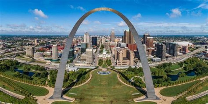 Gateway ___ (St. Louis attraction)