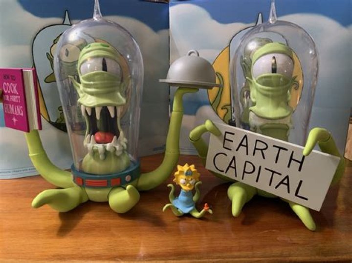 Vehicle for Kang and Kodos on The Simpsons: Abbr.