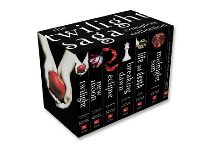YA novelist whose Twilight book series was adapted into movies starring Kristen Stewart: 2 wds.